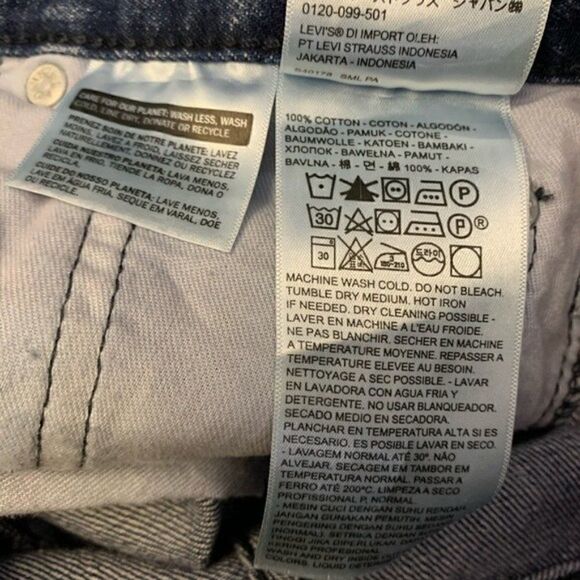 Levi's Loose Straight-Denim Shorts  - Picture 12 of 13